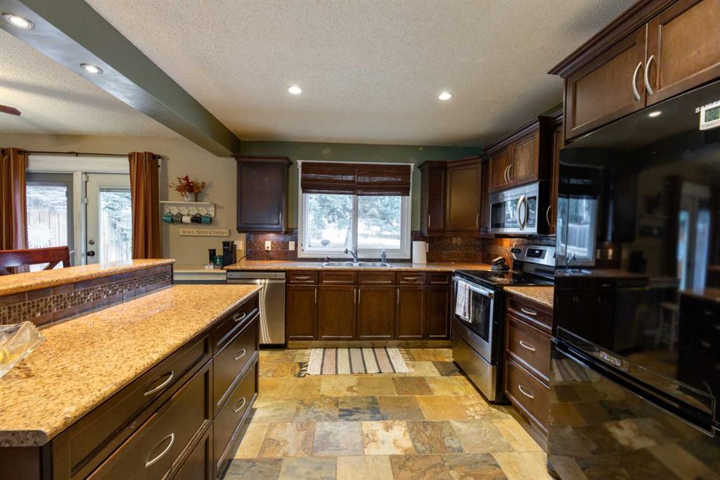 Fourth View of 124 Cheviot Drive , Mountain View, Hinton, Alberta, T7V1P9