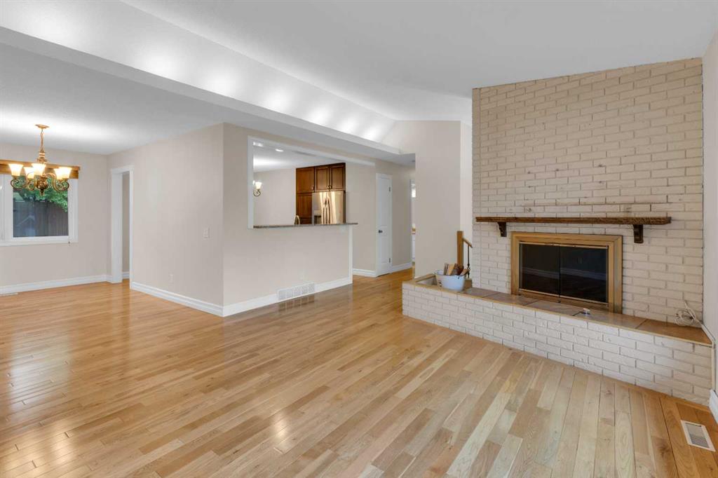 Fourth View of 119 Cantrell Place SW, Canyon Meadows, Calgary, Alberta, T2W 1X2