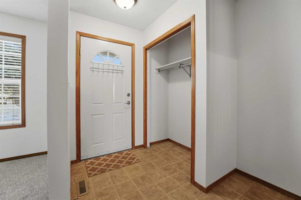 Third View of 2 Davis Close , Deer Park Estates, Red Deer, Alberta, T4R 2L4