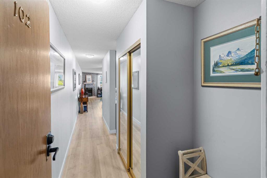 Fifth View of 102, 333 2 Avenue NE, Crescent Heights, Calgary, Alberta, T2E 0E5