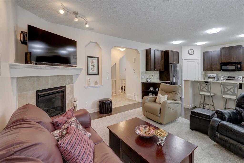 Third View of 1210 Kingston Crescent SE, Kings Heights, Airdrie, Alberta, T4A 0E9