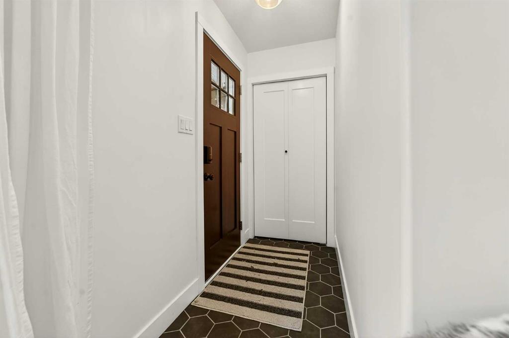 Fourth View of 2202 6 Avenue N, Westminster, Lethbridge, Alberta, T1H 0V3