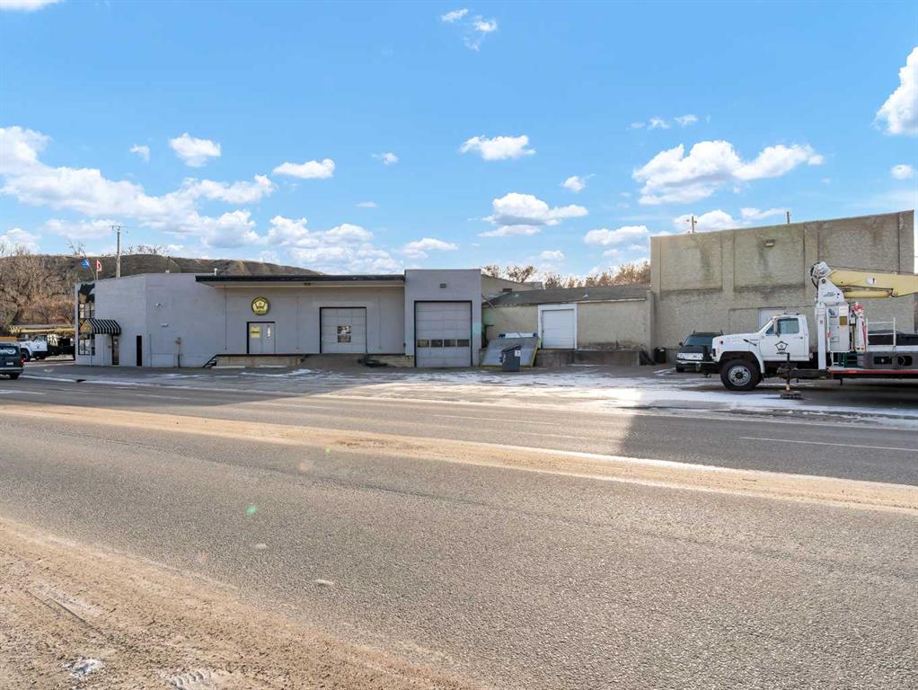 Third View of 645 Spencer Street SE, River Flats, Medicine Hat, Alberta, T1A1Y9