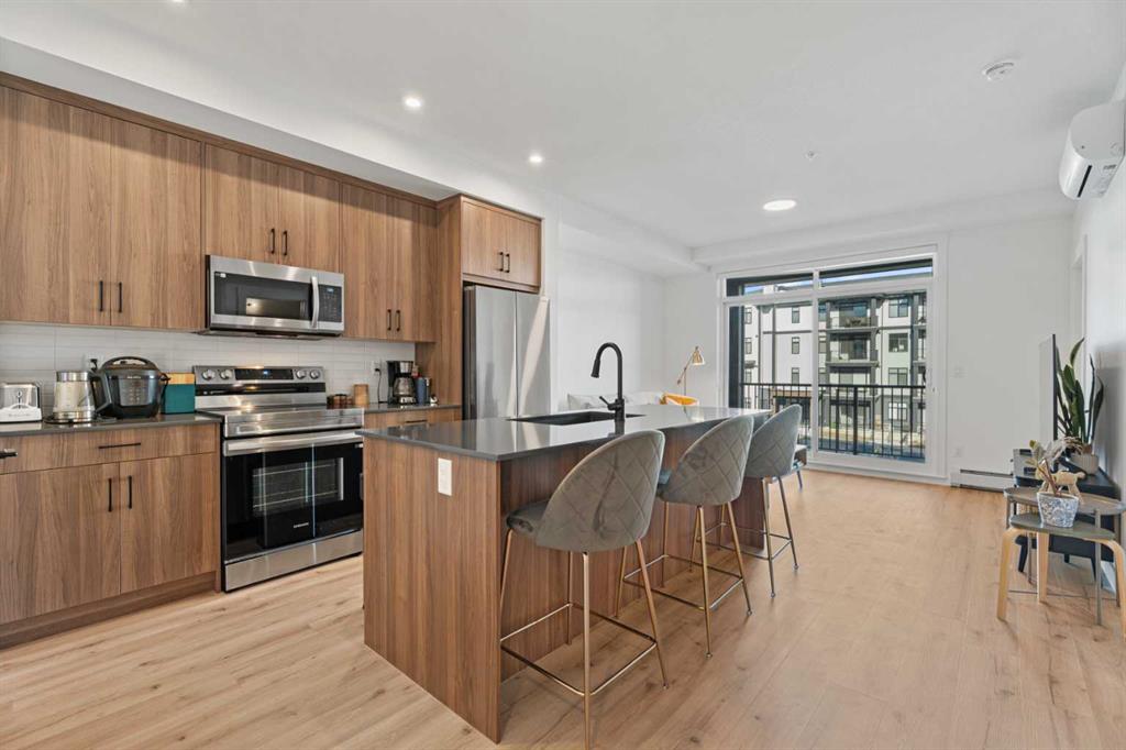 215, 70 Sage Hill Walk NW, A2279603, Alberta,