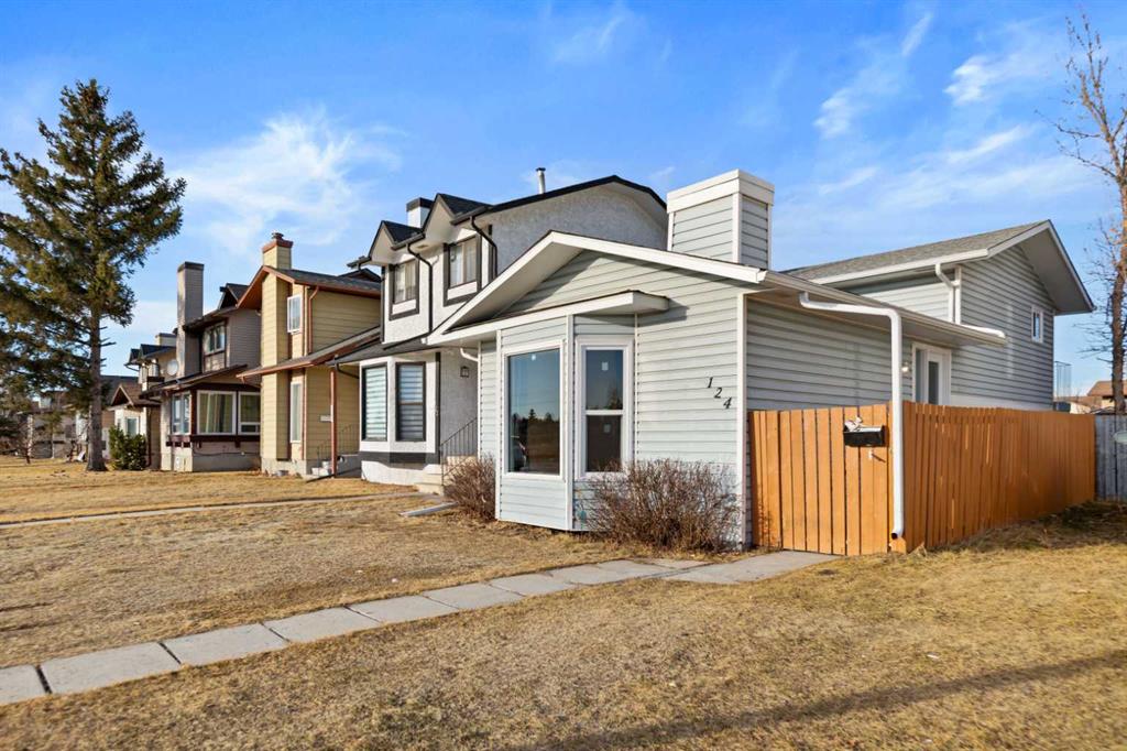 Main View of 124 Falwood Crescent NE, Falconridge, Calgary, Alberta, T3J 1E3