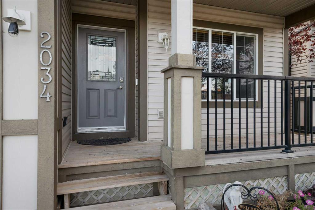 Fourth View of 2034 Luxstone Boulevard SW, Luxstone, Airdrie, Alberta, T4B 0A4