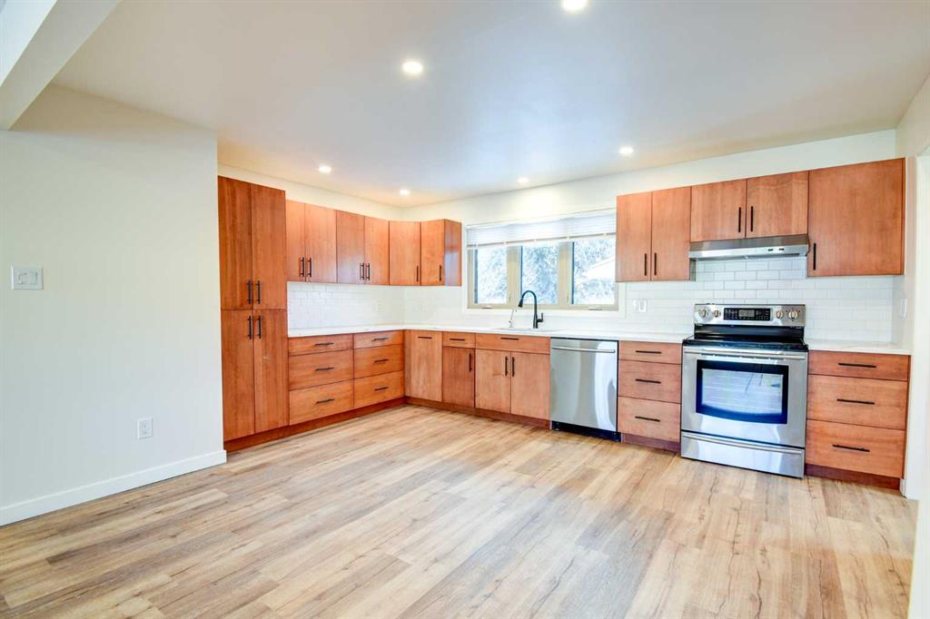 Fourth View of 11 Osborne Street , Oriole Park, Red Deer, Alberta, T4N5C1