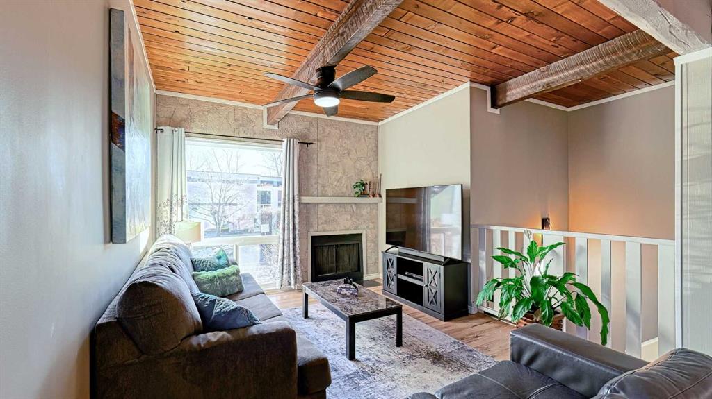 Third View of 152 Oaktree Lane SW, Oakridge, Calgary, Alberta, T2V 4E4