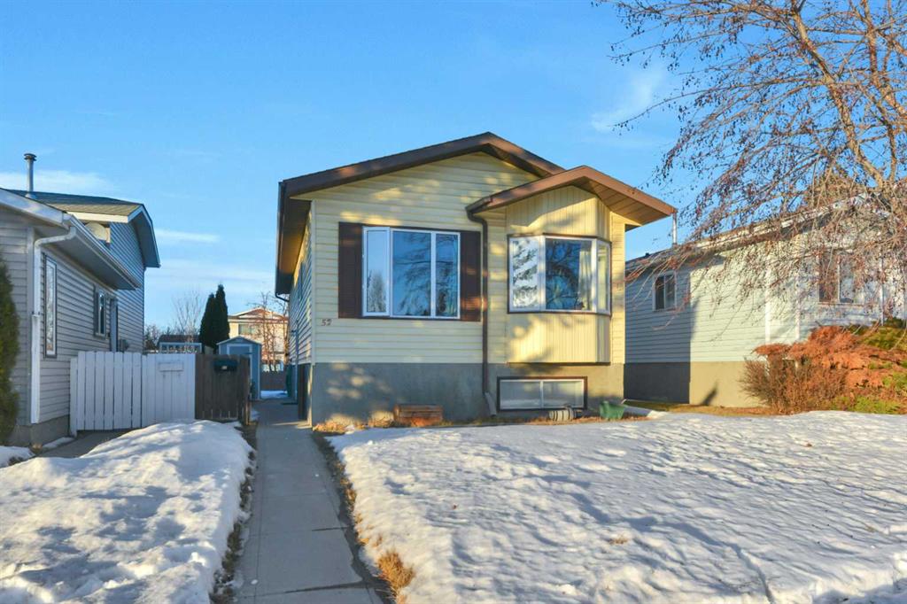 Third View of 52 Roland  , Rosedale Estates, Red Deer, Alberta, T4R3K9