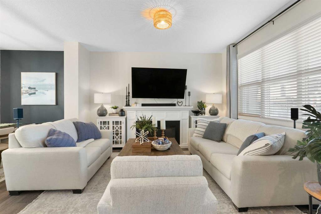 Fourth View of 340 Kingsmere Way SE, Kings Heights, Airdrie, Alberta, T4A 0Y2