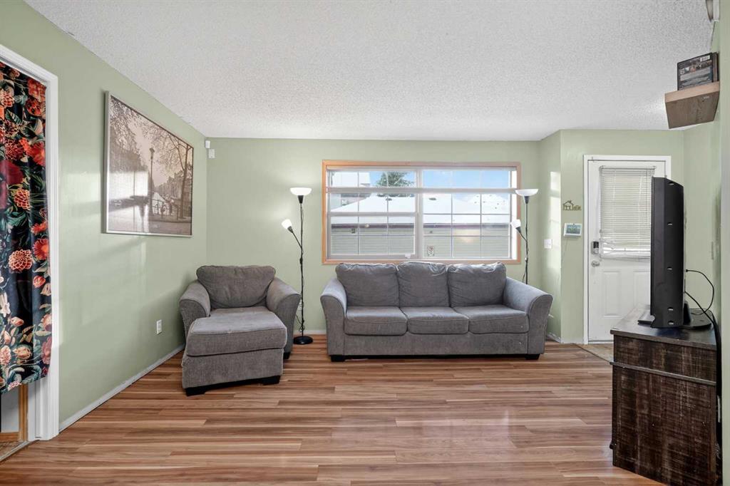 Fifth View of 105, 23 Everridge Square SW, Evergreen, Calgary, Alberta, T2Y5J6