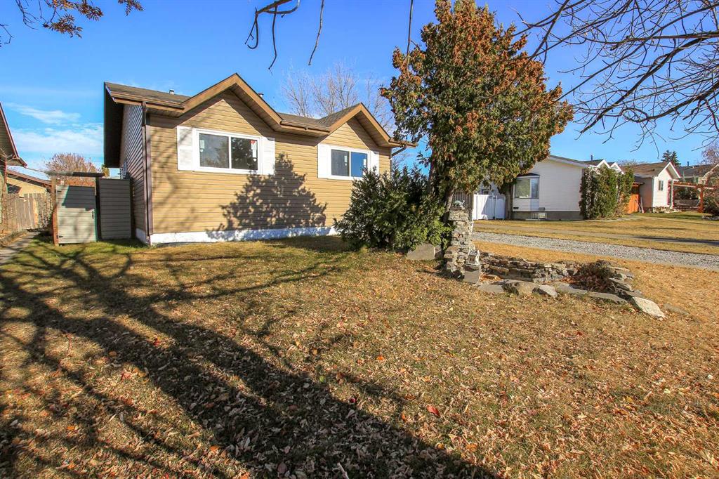 Third View of 69 Erickson Drive , Eastview Estates, Red Deer, Alberta, T4R 1X8