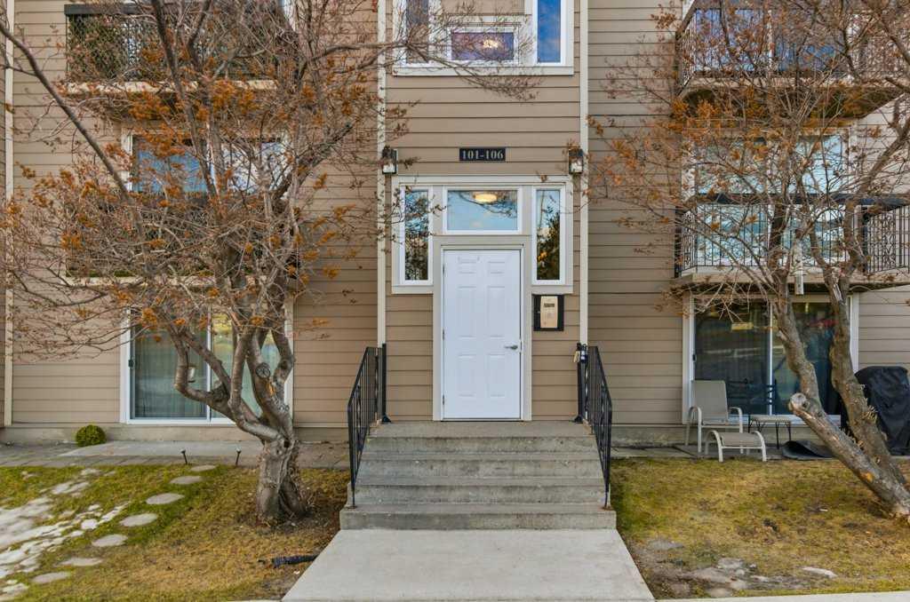 Third View of 105, 315 Heritage Drive SE, Acadia, Calgary, Alberta, T2H 1N2