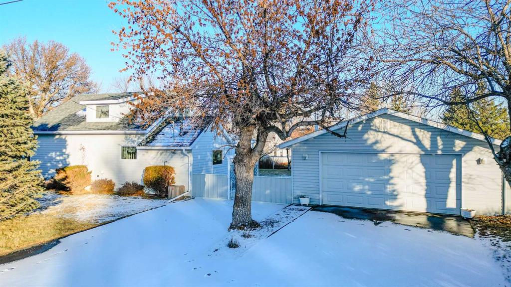 196 W 100 S  , A2279930, Alberta,