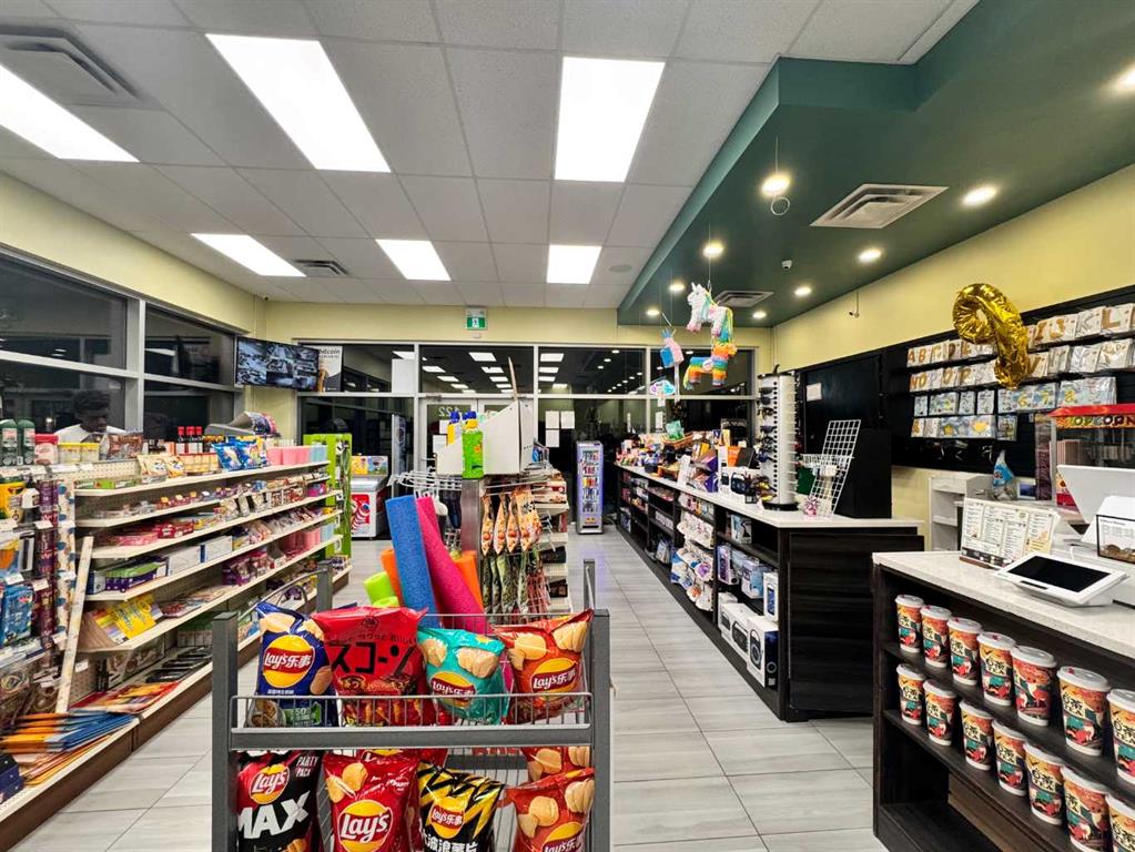 Second View of 122, 30 Crestridge Common SW, Crestmont, Calgary, Alberta, T3B 6K2