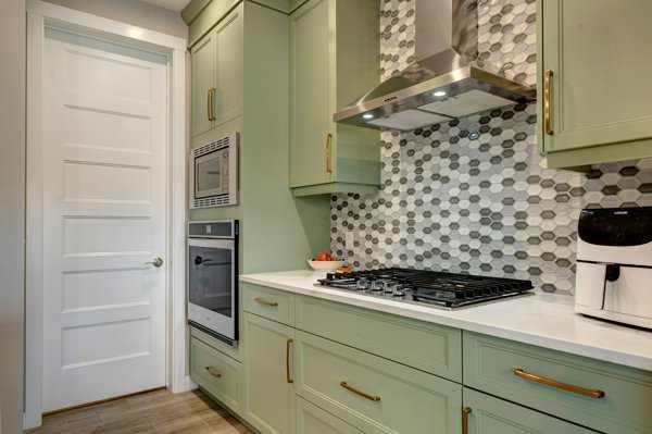 Fifth View of 144 Cranbrook Gardens W, Cranston, Calgary, Alberta, T3M 3K6