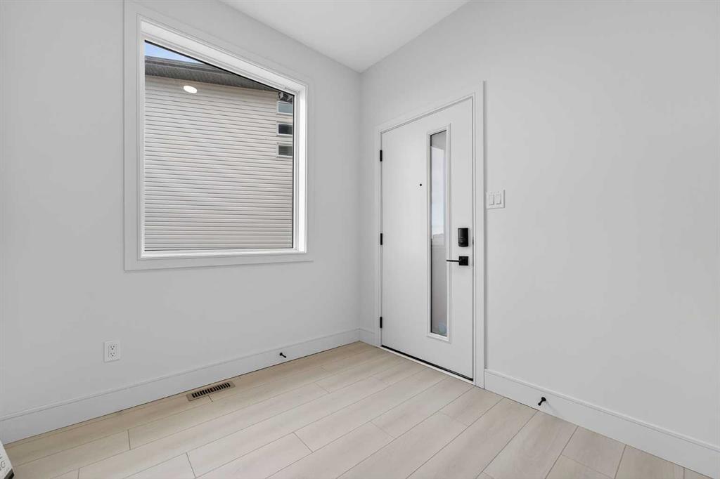 Third View of 241 Blackwolf Place N, Blackwolf 1, Lethbridge, Alberta, T1H 7J2