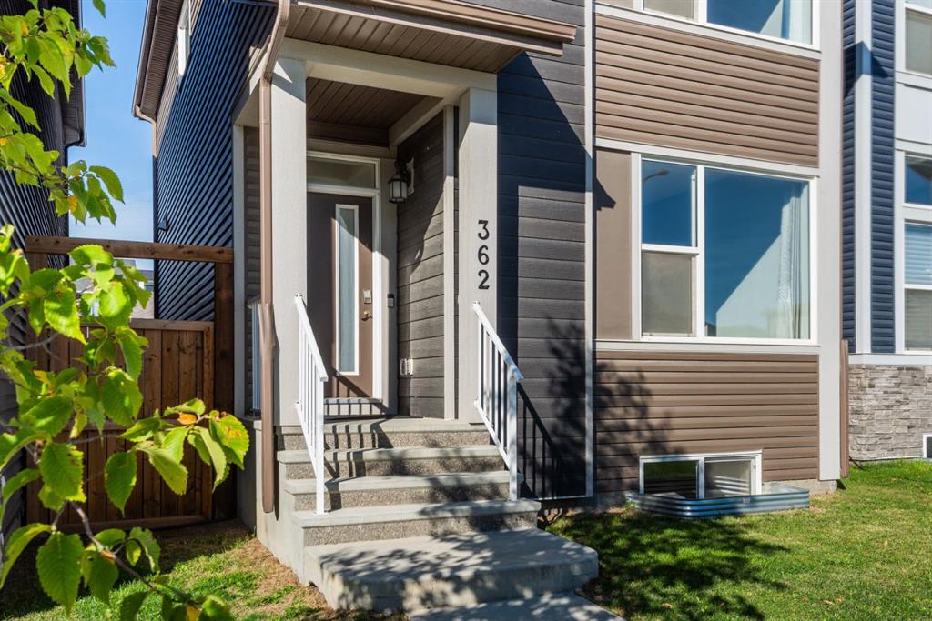 Third View of 362 Wolf Creek Manor SE, Wolf Willow, Calgary, Alberta, T2X4V5