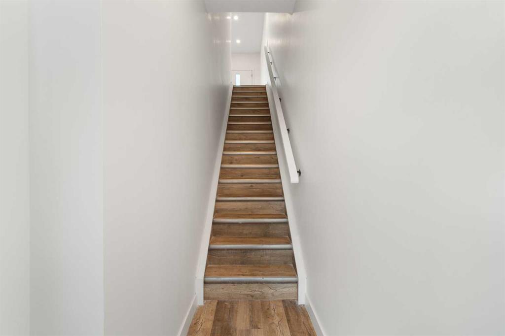 Fifth View of 208, 156 Park Street , Greystone, Cochrane, Alberta, T4C2B8