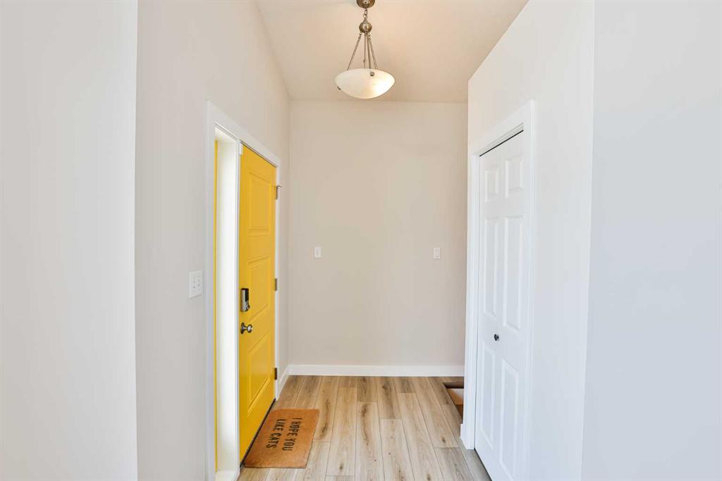 Third View of 19 Heritage Lane W, Heritage Heights, Lethbridge, Alberta, T1K 7S5