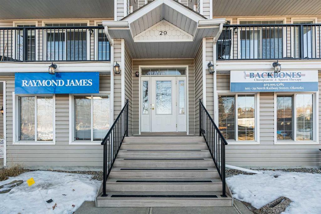 Main View of 303, 29 N Railway Street N, Heritage Okotoks, Okotoks, Alberta, T1S1J3