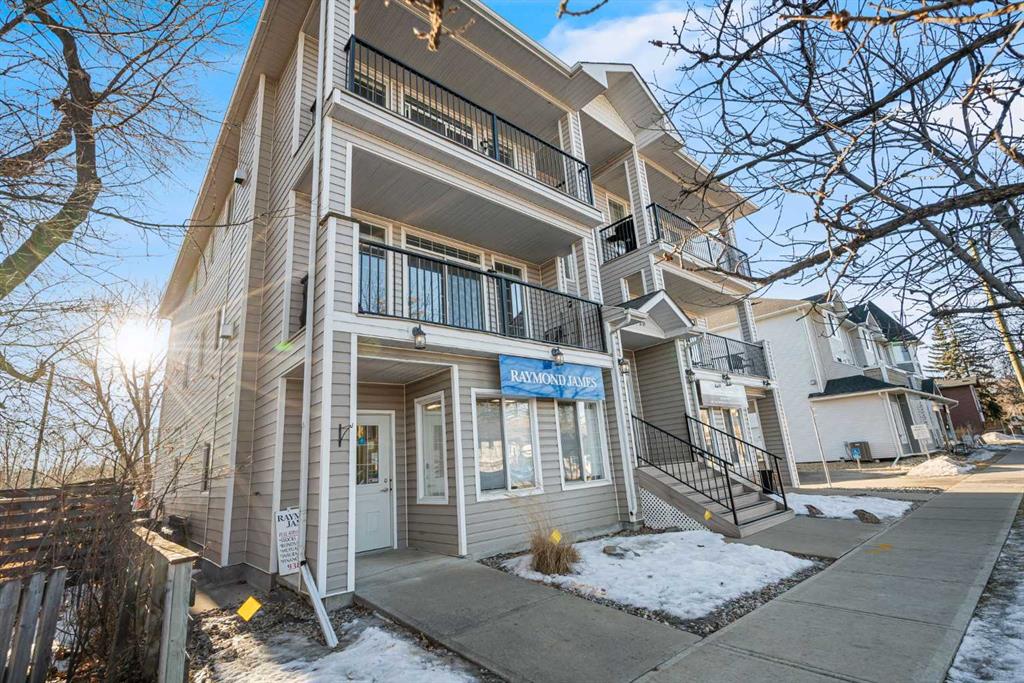 Third View of 303, 29 N Railway Street N, Heritage Okotoks, Okotoks, Alberta, T1S1J3