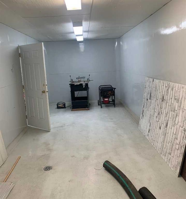 Fifth View of 7 Co-op Road , NONE, Didsbury, Alberta, T0M 0A2