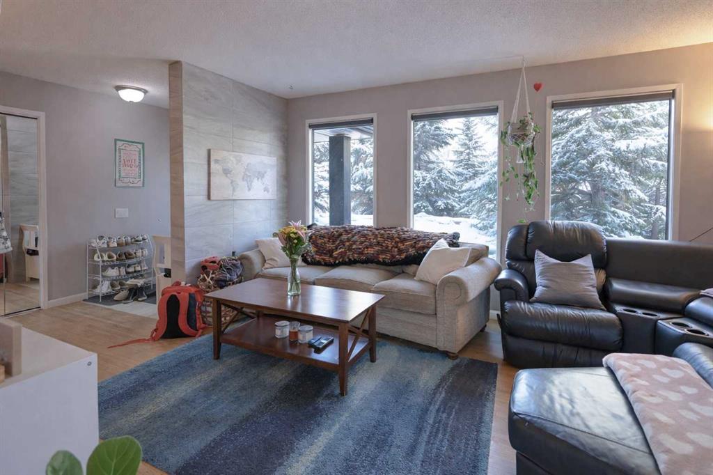 Fifth View of 102 Dalgleish Bay NW, Dalhousie, Calgary, Alberta, T3A 1K8