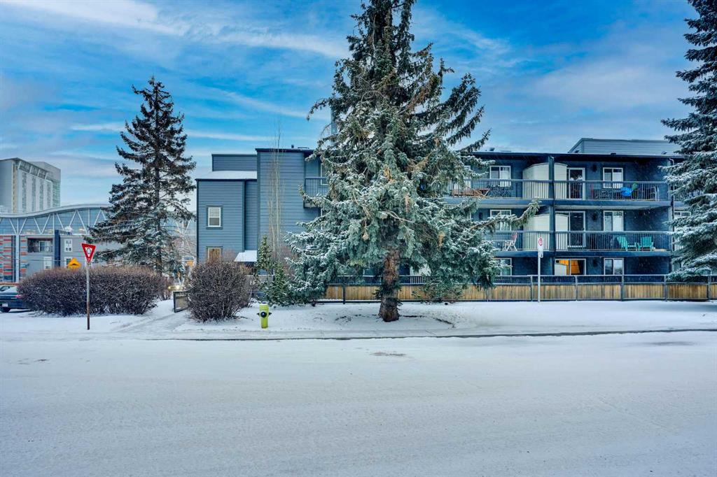 211, 1301 17 Avenue NW, A2280105, Alberta,