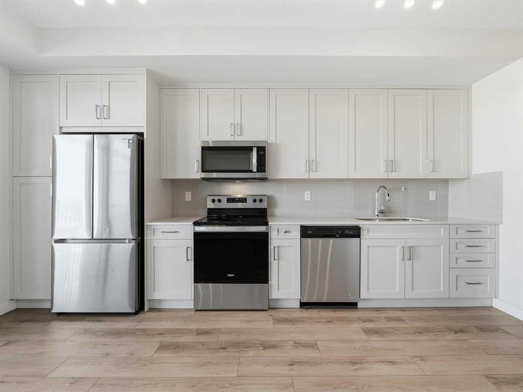 MLS® listing #107952722 for sale located at 405, 500 Auburn Meadows Common SE