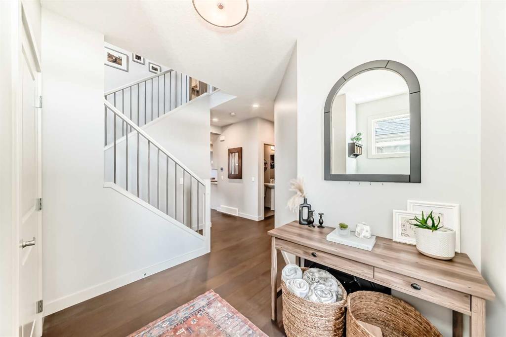 Fifth View of 743 Shawnee Drive SW, Shawnee Slopes, Calgary, Alberta, T2Y1V6