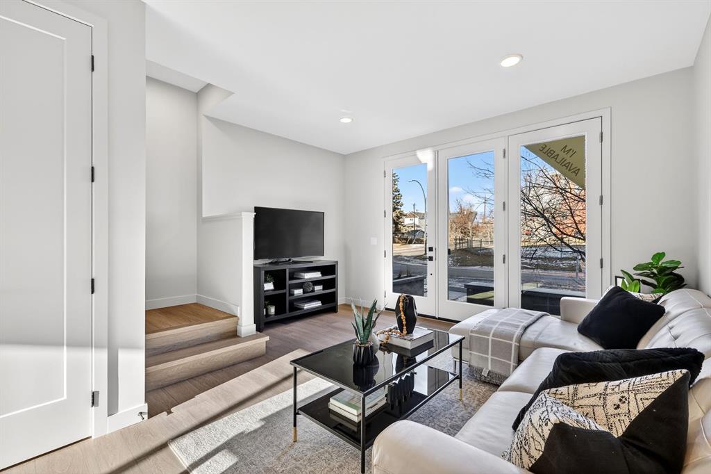 Fourth View of 643 53 Avenue SW, Windsor Park, Calgary, Alberta, T2V0C2