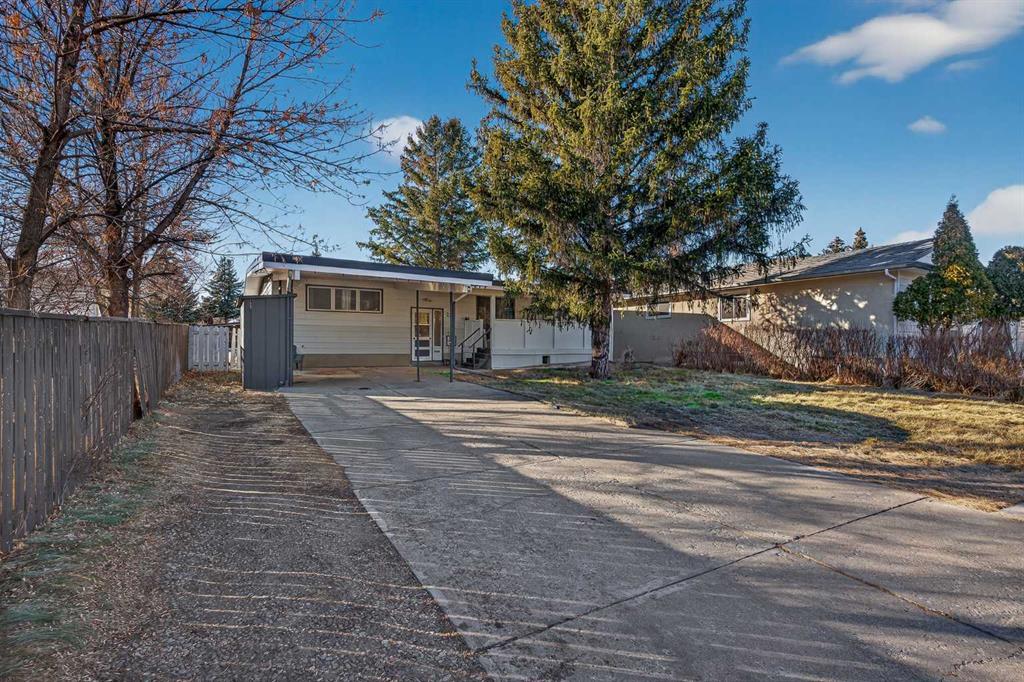 Third View of 22 Acadia Road W, Varsity Village, Lethbridge, Alberta, T1K 3X8