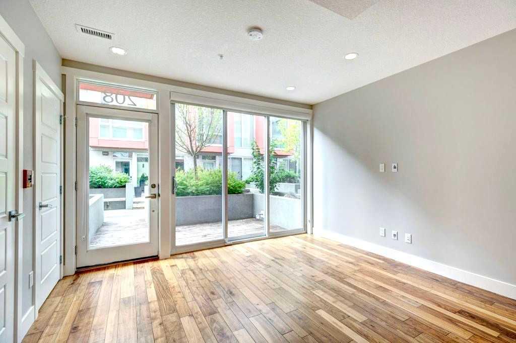 Third View of 204, 2717 17 Street SW, South Calgary, Calgary, Alberta, T2T 4N4