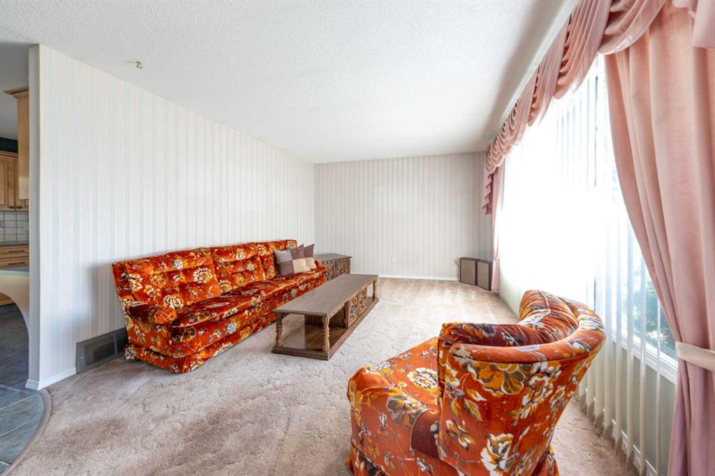 Fourth View of 5204 32 Street , Steele Heights, Lloydminster, Alberta, T9V 1G2