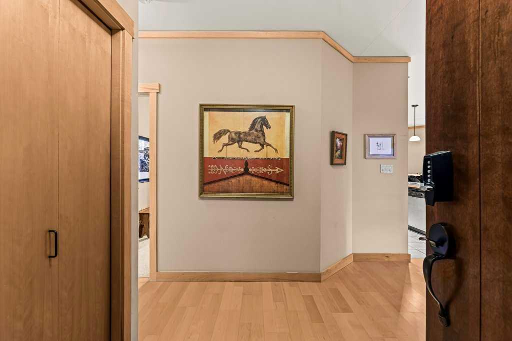 Third View of 204, 1040 Railway Avenue , Town Centre_Canmore, Canmore, Alberta, T1W1P4