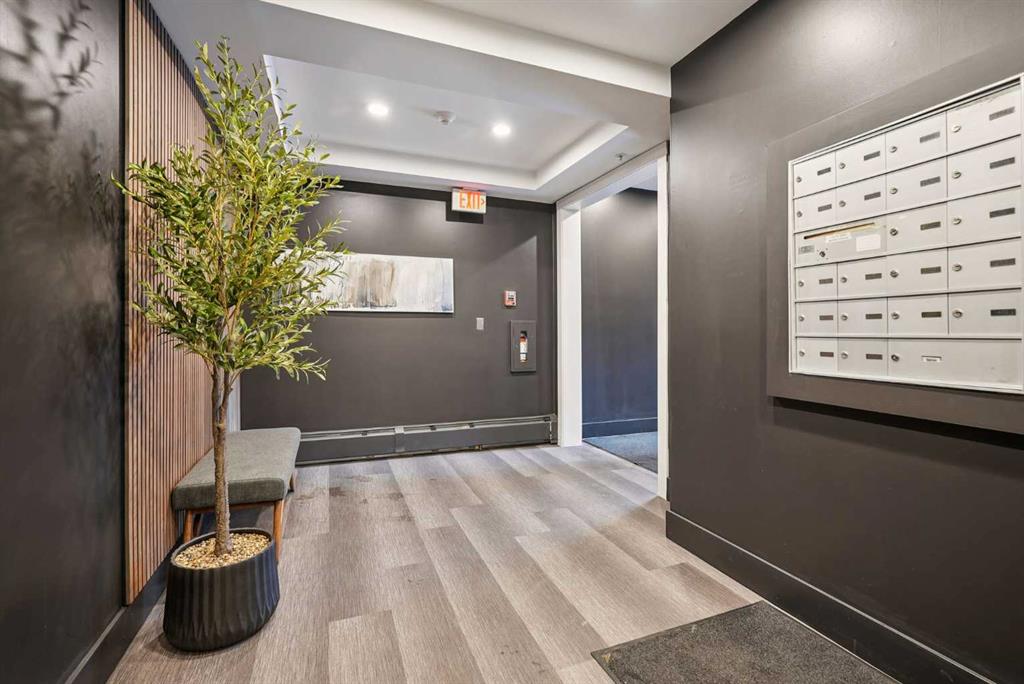 Fifth View of 306, 660 Eau Claire Avenue SW, Eau Claire, Calgary, Alberta, T2P 5K3