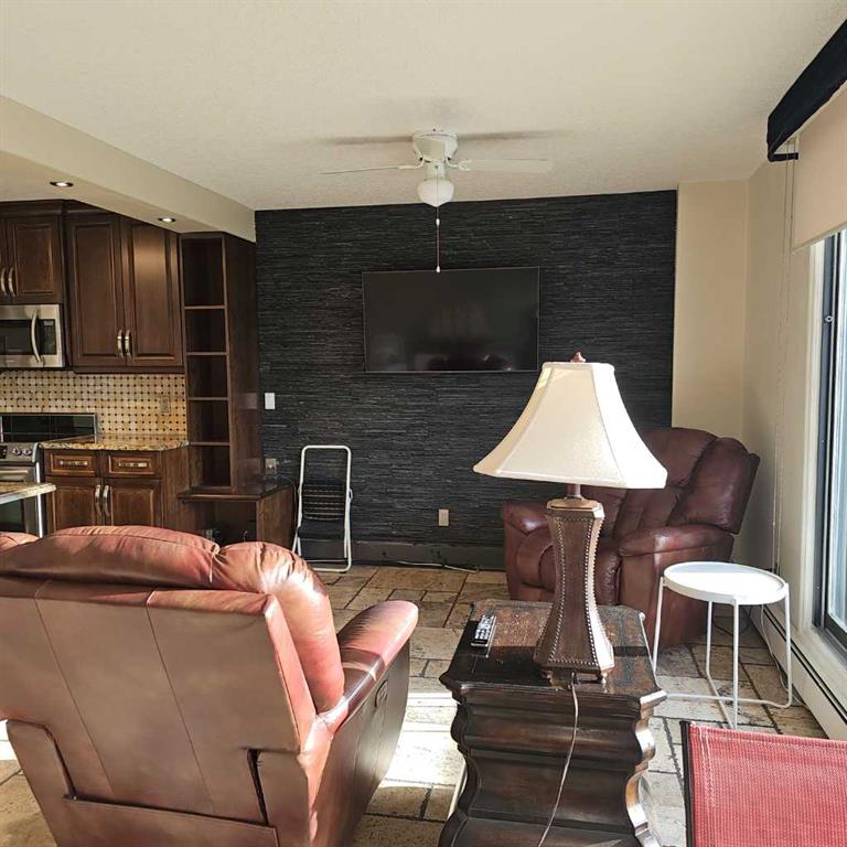 Fifth View of 410, 521 57 Avenue SW, Windsor Park, Calgary, Alberta, T2V2N1