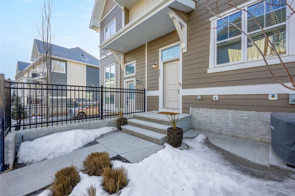 Fifth View of 623 Cranbrook Walk SE, Cranston, Calgary, Alberta, T3M 2V5