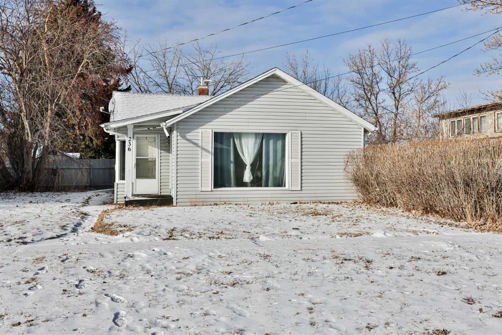 Main View of 236 N 100 W  , NONE, Raymond, Alberta, T0K 2S0