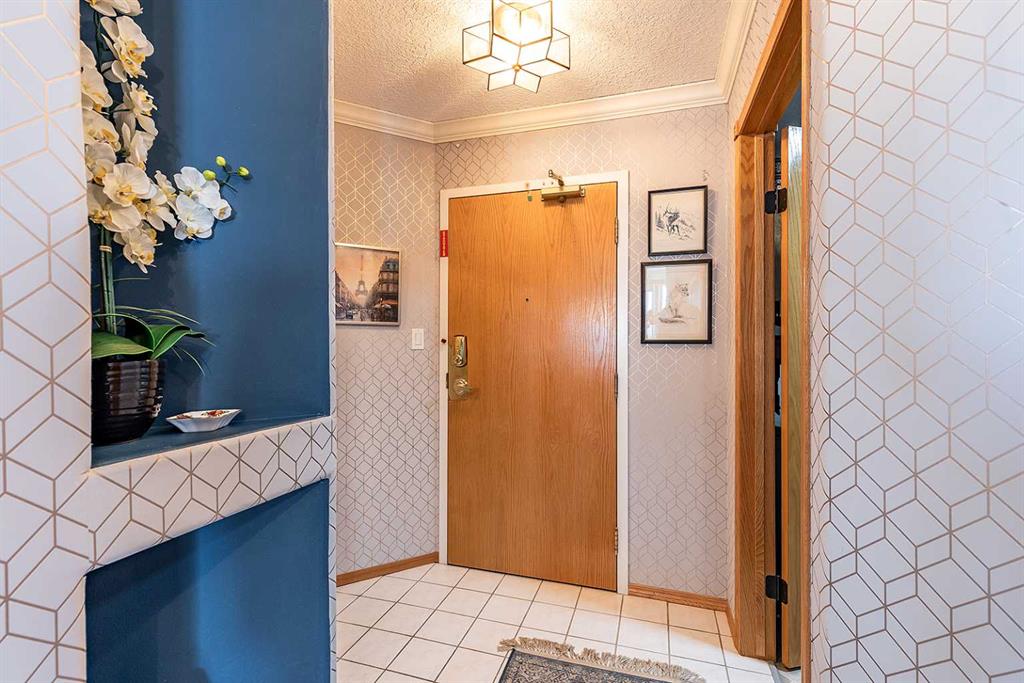 Fifth View of 436, 1535 Southview Drive SE, Southview-Park Meadows, Medicine Hat, Alberta, T1B 4H8