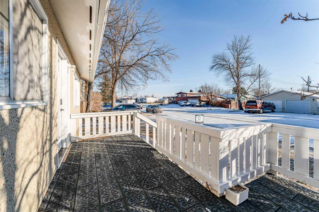 Fifth View of 640 54 Avenue W, NONE, Claresholm, Alberta, T0L 0T0