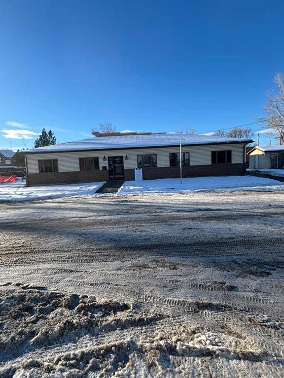 68 N Railway Street , A2281176, Alberta,