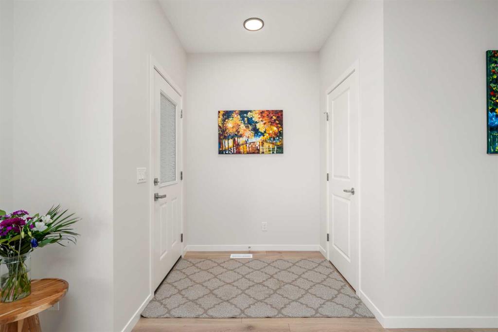 Fifth View of 93 Treeline Avenue SW, Alpine Park, Calgary, Alberta, T2Y 0R9