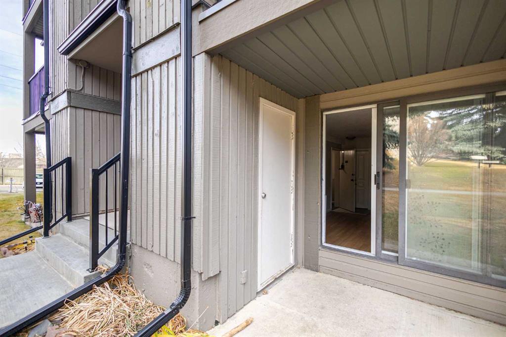 Second View of 412, 6400 Coach Hill Road SW, Coach Hill, Calgary, Alberta, T3H 1B8