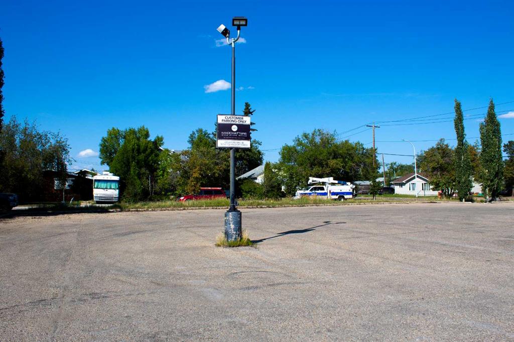 Fourth View of 10508 100 Avenue , College Park, Grande Prairie, Alberta, T8V 0V9