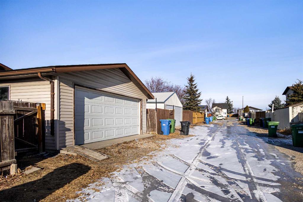 Fourth View of 24 Bedford Road NE, Beddington Heights, Calgary, Alberta, T3K 2K8