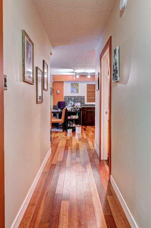 Fifth View of 102, 526 22 Avenue SW, Cliff Bungalow, Calgary, Alberta, T2S 0H6