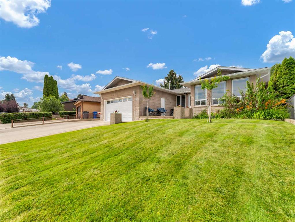 Third View of 2508 12 Avenue SE, Connaught, Medicine Hat, Alberta, T1B 1V6