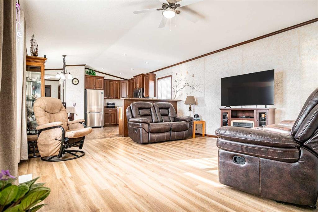 Third View of 37 Maple Drive , Sunnylea, Brooks, Alberta, T1R 1J2